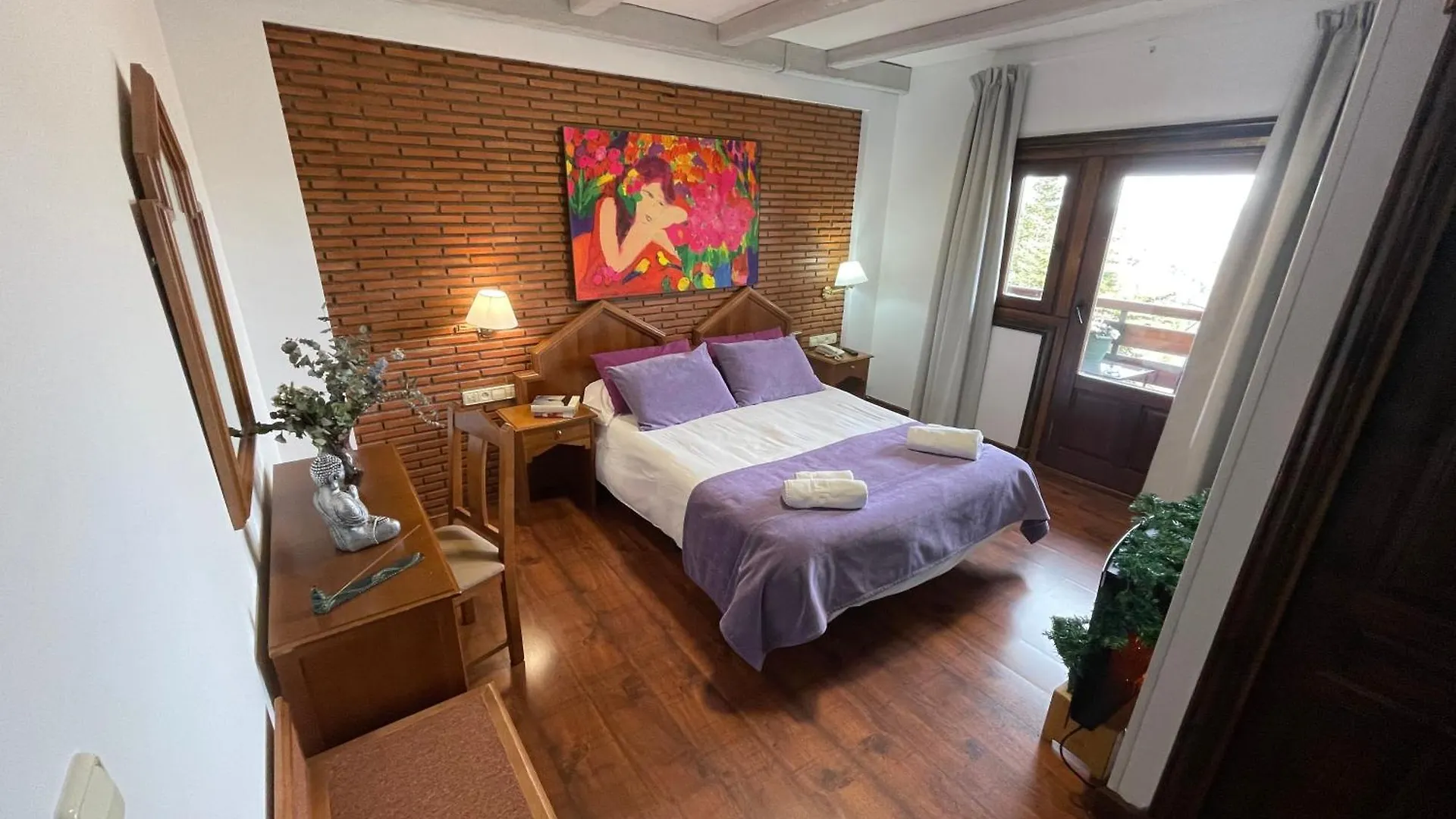 Hotel El Guerra غويخار سييرا