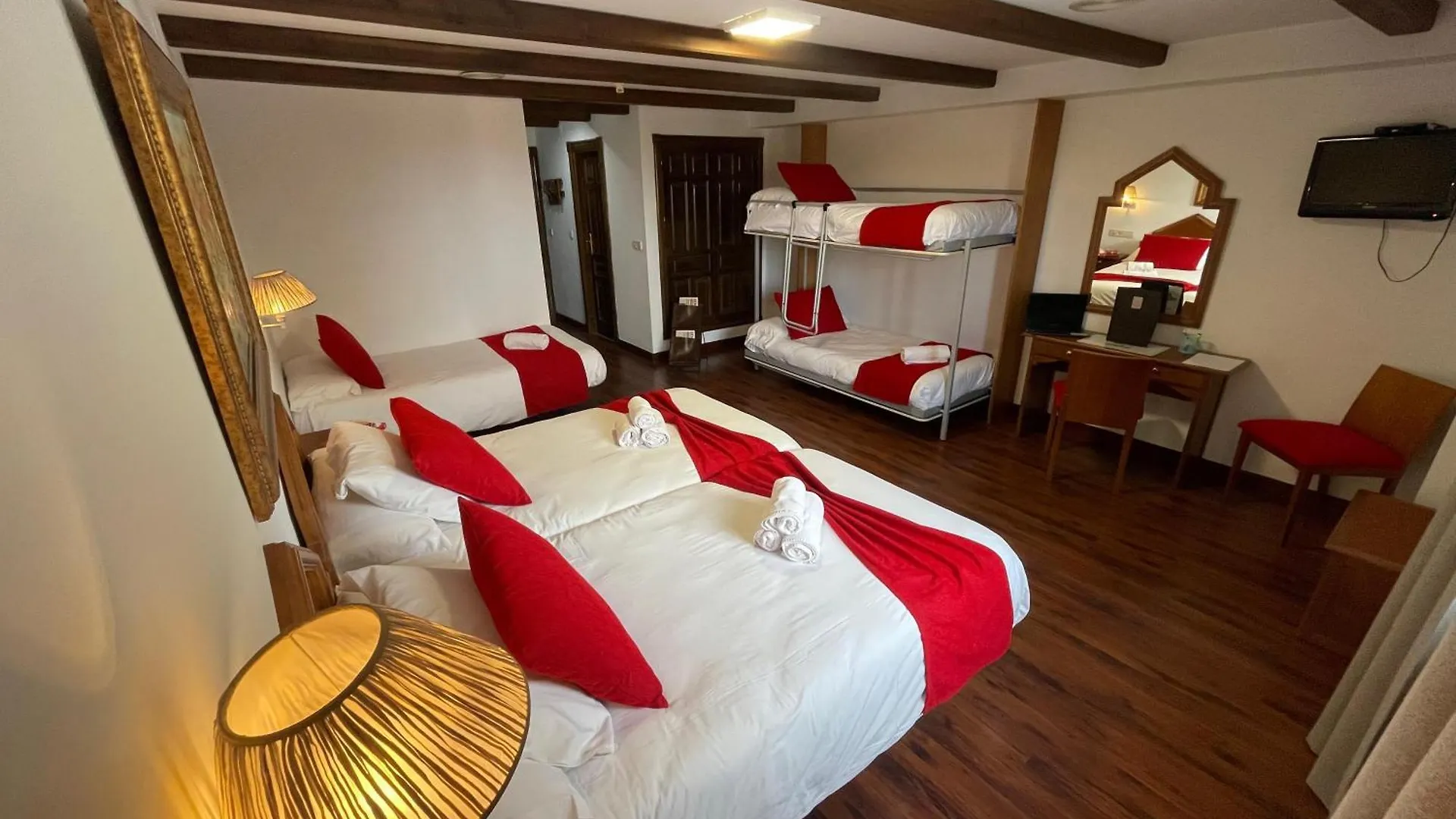 Hotel El Guerra غويخار سييرا