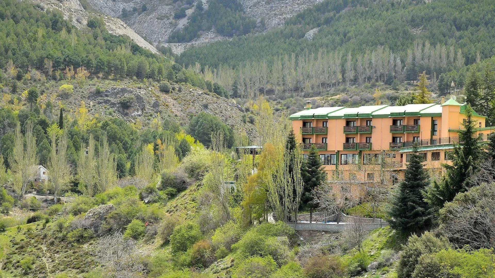 Hotel El Guerra غويخار سييرا